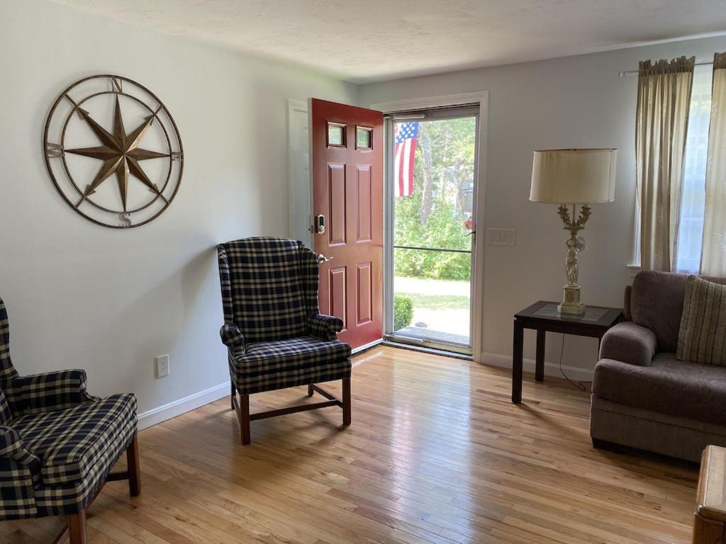 A Cozy Cape House Steps To Restaurants & Beaches ~1.4 Miles Down Scenic Roads Yarmouth Exterior photo