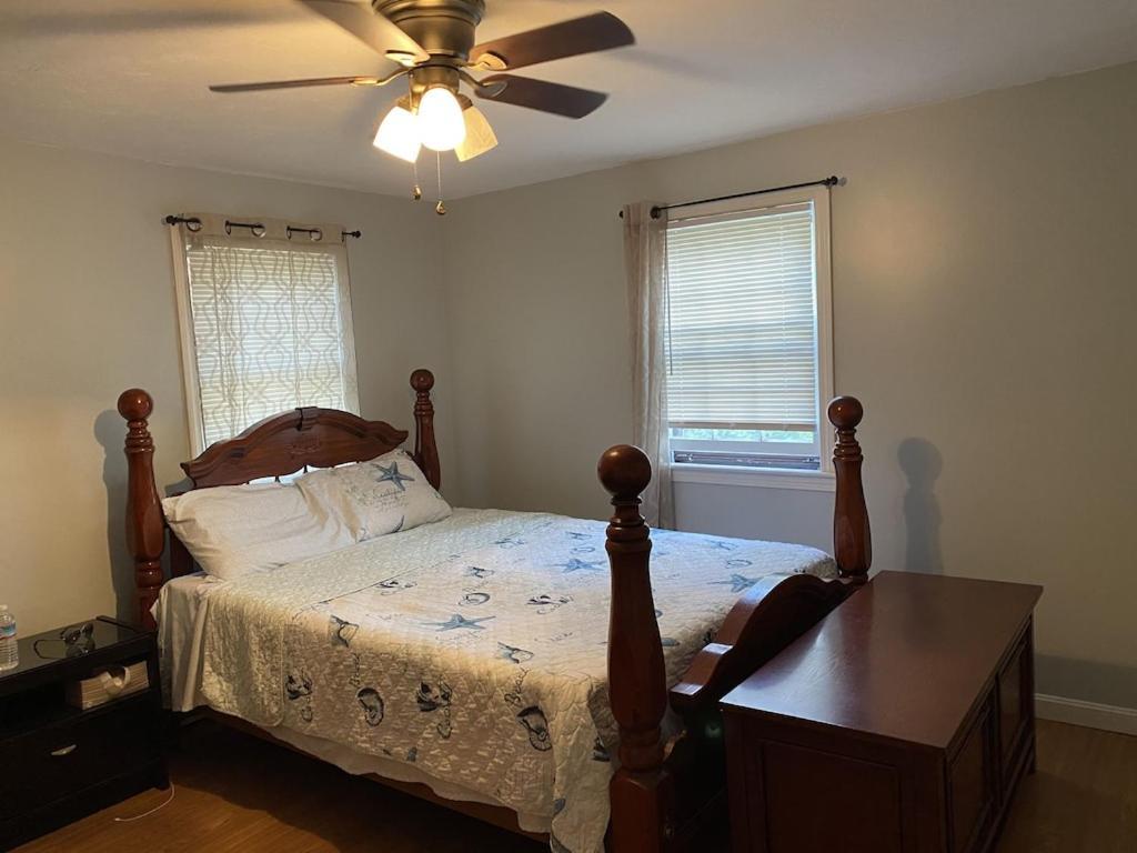 A Cozy Cape House Steps To Restaurants & Beaches ~1.4 Miles Down Scenic Roads Yarmouth Exterior photo